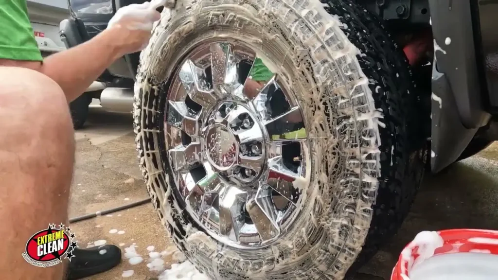 How to Clean Car Tires and Wheels: Steps, Tips, and Common Mistakes