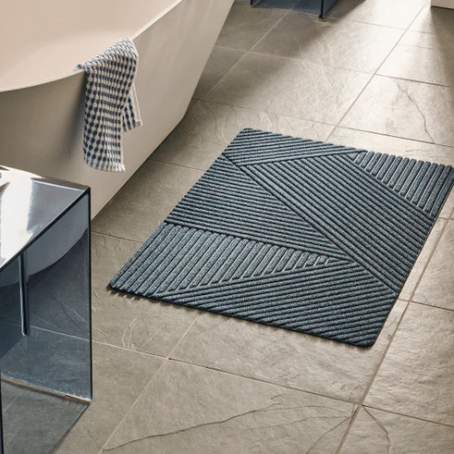 Prevent Dirt Build-Up on Car Floor Mats: Simple Strategies