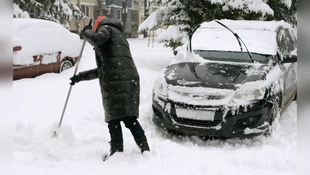 How to Clean Your Car’s Exterior in Winter: Expert Tips & Tricks
